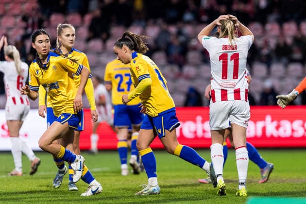 Google Pixel Frauen Bundesliga, 1 FC Köln FC Carl Zeiss Jena 14 12 2025 Pauline Bremer 1 FC Köln, 11 frustrated after missed chance Google Pixel Frauen Bundesliga, 1 FC Köln FC Carl Zeiss Jena, Köln, Franz Kremer Stadion am 14 12 2025 DFB REGULATIONS PROHIBIT ANY USE OF PHOTOGRAPHS AS IMAGE SEQUENCES AND OR QUASI VIDEO Copyright: xBEAUTIFULxSPORTS Wunderlx