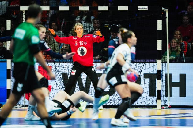 Women s Handball World Championship 2025 Germany Norway Rotterdam, Netherlands 20251214 Norway s goalkeeper Katrine Lunde during the final of the Women s Handball World Championship between Germany and Norway at Ahoy Arena Photo Beate Oma Dahle NTB Rotterdam Netherlands EDITORIAL USE ONLY RESTRICTED USE FOR BETTING COMPANIES  Copyright: xBeatexOmaxDahlex xNTBx