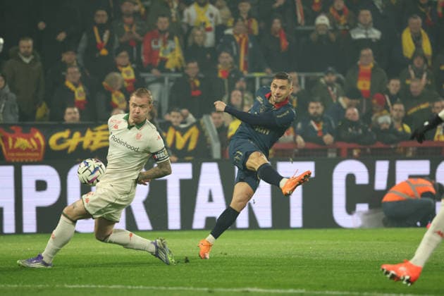 FOOTBALL : RC Lens vs OGC Nice - Ligue 1 J16 - 14 12 2025 Ruben AGUILAR (RC Lens) lors du match RC Lens vs OGC Nice, Ligue 1 J16, stade Bollaert-Delelis, le 14 dÃ cembre 2025 - photo Laurent Sanson PsnewZ  Copyright: xLaurentxSANSONx xPsnewZx