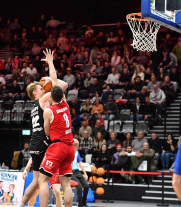 14 12 2025 Basketball Season 2025 2026 2 Bundesliga Pro A 12 Matchday Nuremberg Falcons Basketball Club NBC Artland Dragons OGo xogox Trevor James Baskin 22, Nuremberg Falcons BC NBC Dominik Dolic 8, Artland Dragons