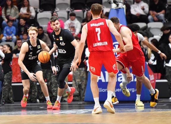 14 12 2025 Basketball Season 2025 2026 2 Bundesliga Pro A 12 Matchday Nuremberg Falcons Basketball Club NBC Artland Dragons OGo xogox Julius Wolf 16, Nuremberg Falcons BC NBC