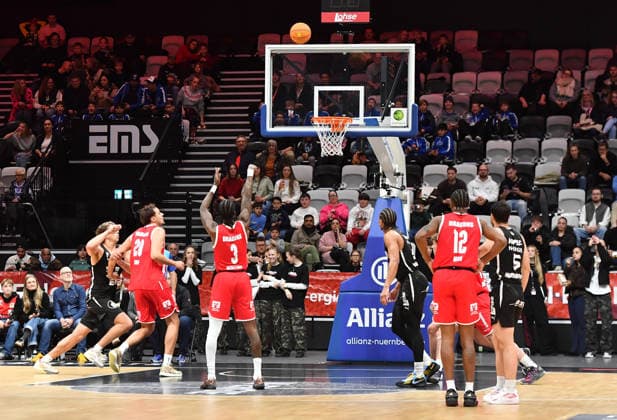 14 12 2025 Basketball Season 2025 2026 2 Bundesliga Pro A 12 Matchday Nuremberg Falcons Basketball Club NBC Artland Dragons OGo xogox Amir Jabbar Hinton 3, Artland Dragons