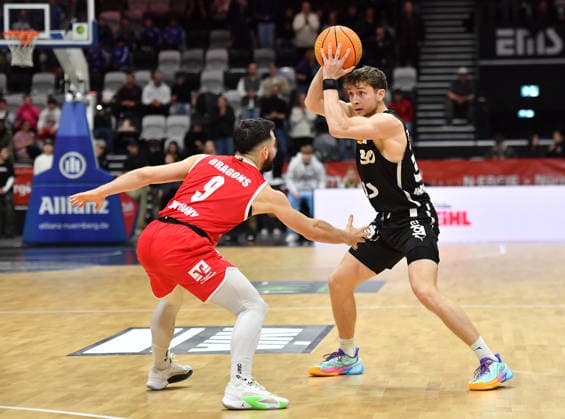 14 12 2025 Basketball Season 2025 2026 2 Bundesliga Pro A 12 Matchday Nuremberg Falcons Basketball Club NBC Artland Dragons OGo xogox Connor Van Buzz Anthony 9, Artland Dragons Vincent John Friederici 30, Nuremberg Falcons BC NBC