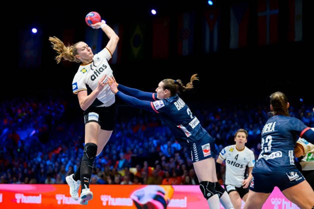 Handball, Womens World Championship, Final Germany Norway Viola Leuchter Germany , Ingvild Bakkerud Norway Rotterdam Ahoy Arena Netherlands