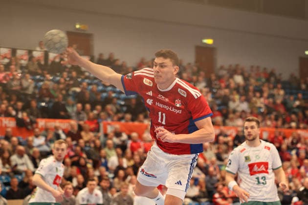Handball Daikin Handball Bundesliga 2025 2026 Handball Sport Verein Hamburg vs GWD Minden Nicolaj Jï¿½rgensen Joergensen Hamburg ,successful goal throw, Sporthalle Hamburg Hamburg