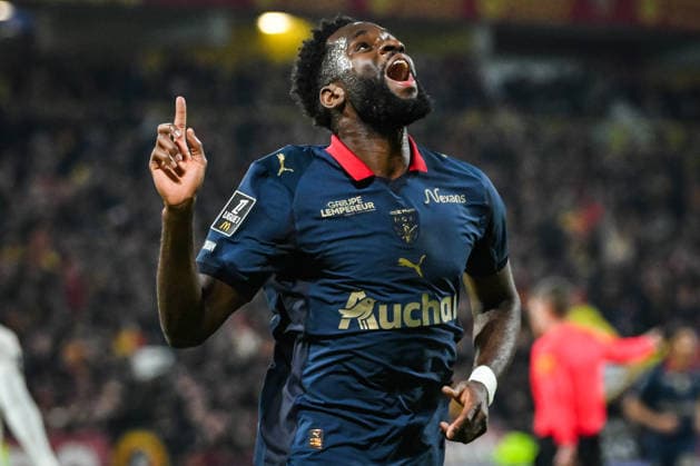 December 14, 2025, Lens, France, France: Odsonne EDOUARD of Lens celebrates his goal during the Ligue 1 match between RC Lens and OGC Nice at Bollaert-Delelis Stadium on December 14, 2025 in Lens, France. Lens France - ZUMAm308 20251214_zsp_m308_002 Copyright: xMatthieuxMirvillex
