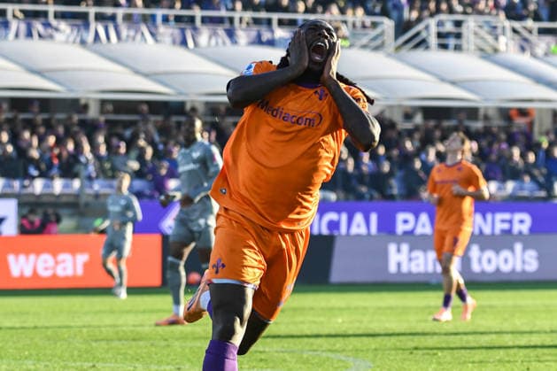 Bioty Moise Kean (Fiorentina) despairs over the missed goal during ACF Fiorentina vs Hellas Verona FC, Italian soccer Serie A match in Florence, Italy, December 14 2025  Copyright: xFabioxFagiolini IPAxSportx xipa-agency.netx xx IPA_69149680 IPA_Agency_IPA69149680
