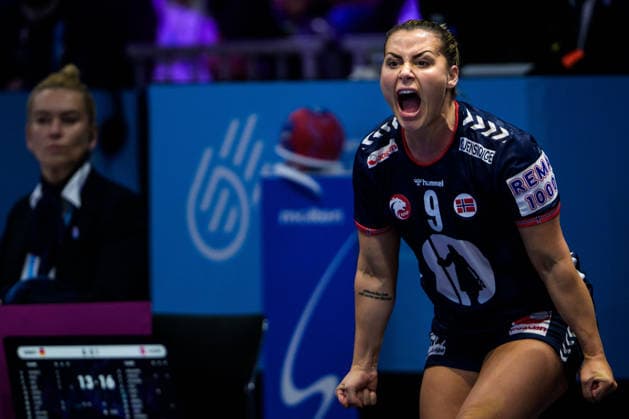 251214 Nora Mork of Norway celebrates during the IHF Women s World Championship final between Germany and Norway on December 14, 2025 in Rotterdam Photo Joel Marklund BILDBYRAN kod JM JM0758 bbeng handball handball handball vm handball vm handbolls vm ihf handball world championship world handball championship 2025 world championship 2025 final tyskland norway norge germany dam jubel  Copyright: JOELxMARKLUND BB251214JM054