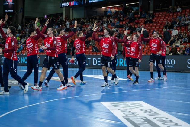 DAIKIN HBL SG Flensburg Handewitt vs Rhein Neckar Löwen 14 12 25 Team SG Flensburg Handewitt at the warm-up DAIKIN HBL SG Flensburg Handewitt vs Rhein Neckar Löwen, GP JOULE Arena on 14 12 25 Copyright: xBEAUTIFULxSPORTS MarioxM.xKobergx