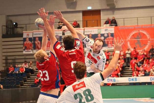 Handball Daikin Handball Bundesliga 2025 2026 Handball Sport Verein Hamburg vs GWD Minden Einar Olafsson Hamburg ,Jacob Arenth Lassen Hamburg ,Eimantas Grimuta Minden ,Alexander Weck Minden ,Sporthalle Hamburg Hamburg Hamburg