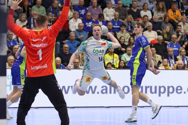 14 12 2025, xtgx, VfL Gummersbach SC Magdeburg v l Omar Ingi Magnusson Magdeburg, 14 throws goal, Torschuetze, scores goal, Treffer, scores the goal Gummersbach