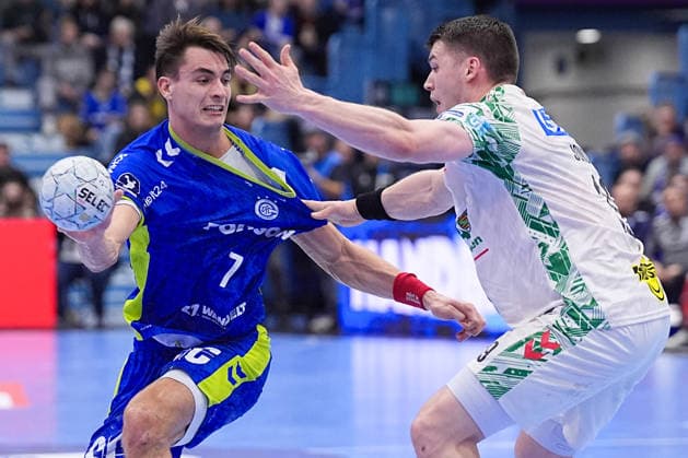 14 12 2025, xydrx, Handball, 1 HBL, VfL Gummersbach SC Magdeburg, Schwalbe Arena Julian Koester VfL Gummersbach 7 in duel against Elvar Oern Jonsson SC Magdeburg 19 Photo xYannisxDreimannxPressefotoKochx Nordrhein Westfahlen Germany