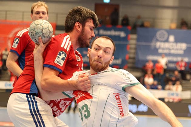 Handball Daikin Handball Bundesliga 2025 2026 Handball Sport Verein Hamburg vs GWD Minden Jacob Arenth Lassen Hamburg ,Alexander Weck Minden , Sporthalle Hamburg Hamburg