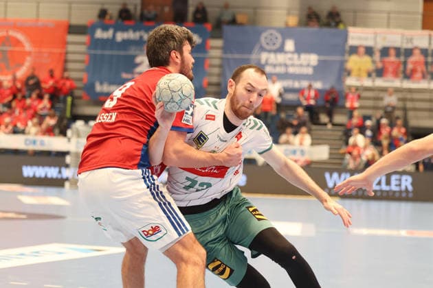Handball Daikin Handball Bundesliga 2025 2026 Handball Sport Verein Hamburg vs GWD Minden Jacob Arenth Lassen Hamburg ,Alexander Weck Minden , Sporthalle Hamburg Hamburg