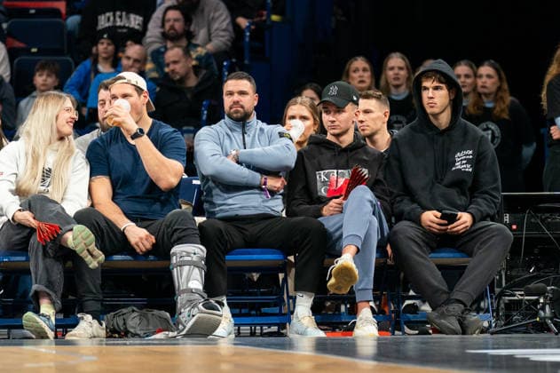 Luka Vuskovic Hamburger SV, 44 watches, GER, Veolia Towers Hamburg vs Alba Berlin, Basketball, Bundesliga, Matchday 10, Season 2025 2026, 14 12 2025 GER, Veolia Towers Hamburg vs Alba Berlin, Basketball, Bundesliga, Matchday 10, Season 2025 2026, 14 12 2025 Hamburg Copyright: xEibner-Pressefoto MaxxVincenx EP_MVN
