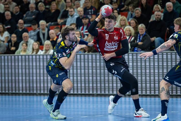 DAIKIN HBL SG Flensburg Handewitt vs Rhein Neckar Löwen 14 12 25 Steven Plucnar Jacobsen No 09, Rhein Neckar Löwen vs Marko Grgic No 17, SG Flensburg Handewitt DAIKIN HBL SG Flensburg Handewitt vs Rhein Neckar Löwen, GP JOULE Arena on 14 12 25 Copyright: xBEAUTIFULxSPORTS MarioxM.xKobergx