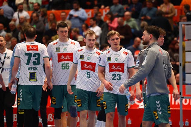 Handball I Men I Season 2025 2026 I Bundesliga I 17 Matchday I HSV Hamburg GWD Minden I 14 12 2025 Disappointment among the players from GWD Minden Azat Valiullin 55, GWD Minden Florian Kranzmann 5, GWD Minden Niclas Benedict Heitkamp 23, GWD Minden Hamburg Alsterdorfer Sporthalle Hamburg Germany Copyright: xLobeca RalfxHomburgx