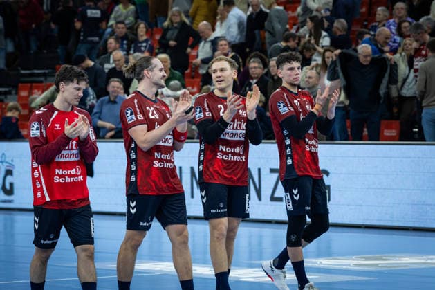 DAIKIN HBL SG Flensburg Handewitt vs Rhein Neckar Löwen 14 12 25 Cheers after victory Team SG Flensburg Handewitt DAIKIN HBL SG Flensburg Handewitt vs Rhein Neckar Löwen, GP JOULE Arena on 14 12 25 Copyright: xBEAUTIFULxSPORTS MarioxM.xKobergx