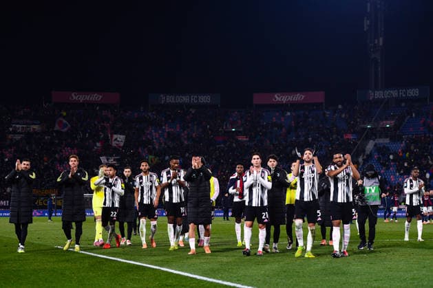 2025-12-14 Bologna FC 1909 v Juventus FC - Serie A BOLOGNA, ITALY - DECEMBER 14: Weston McKennie of Juventus FC, Lloyd Kelly of Juventus FC, Khephren Thuram of Juventus FC, Fabio Miretti of Juventus FC, Manuel Locatelli of Juventus FC, Gleison Bremer of Juventus FC during the Serie A match between Bologna FC 1909 and Juventus FC at Renato Dall Ara Stadium on December 14, 2025 in Bologna, Italy. (Photo by Alberto Gandolfo BSR Agency) Bologna Italy Content not available for redistribution in The Netherlands directly or indirectly through any third parties. Copyright: xBSRxAgencyx