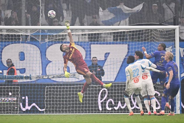 Olympique de Marseille v AS Monaco FC - Ligue 1 McDonald s 2025 2026 01 Geronimo RULLI (om) during the Ligue 1 McDonald s match between Marseille and Monaco at Stade Velodrome on December 14, 2025 in Marseille, France. Marseille France  Copyright: xFEPx 776348233