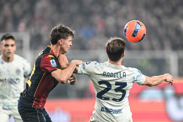 Genoa CFC v FC Internazionale - Serie A Nicolo Barella of FC Inter is in action during the Italian Serie A football match between Genoa Cfc and Inter FC Internazionale at Luigi Ferraris stadium (also known as Marassi ) in Genova, Italy, on December 14, 2025. Genova Italy  Copyright: xTizianoxBallabiox originalFilename:ballabio-genoacfc251214_np4MC.jpg