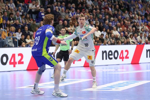 14 12 2025, xtgx, VfL Gummersbach SC Magdeburg v l Gisli Thorgeir Kristjansson Magdeburg, 10 Gummersbach