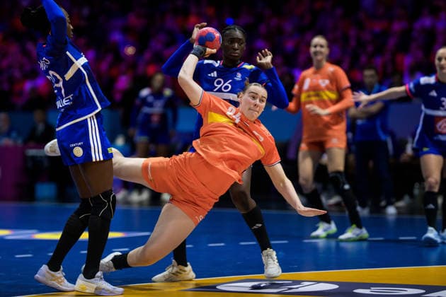 251214 RomÃ e Maarschalkerweerd of Netherlands during the IHF Women s World Championship bronze medal match between France and Netherlands on December 14, 2025 in Rotterdam Photo Joel Marklund BILDBYRAN kod JM JM0757 bbeng handball handball handball vm handball vm handbolls vm ihf handball world championship world handball championship 2025 world championship 2025 bronze match bronze medal game france netherlands netherlands france dam  Copyright: JOELxMARKLUND BB251214JM129