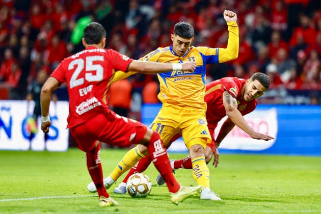 LIGA BBVA MX 2025 LIGA BBVA MX 2025 TOLUCA VS TIGRES UANL 14122025 TOLUCA, ESTADO DE MEXICO Action photo of Juan Brunetta 11 of Tigres UANL, during final game of the Torneo de Apertura 2025 of the BBVA Liga MX, held at the Estadio Nemesio Diez of Toluca, Estado de Mexico, against Diablos Rojos del Toluca Photo action of Juan Brunetta 11 of Tigres UANL, during final game of the Torneo Apertura 2025 of the BBVA Liga MX, held at the Estadio Nemesio Diez of Toluca, Estado de Mexico, against Diablos Rojos del Toluca PHOTO BY IMAGENSHOP AGENCIA FOTOGRAFICA TOLUCA ESTADO DE MEXICO MEXICO Copyright: xIMAGENSHOPxAGENCIAxFOTOGRAFICAx