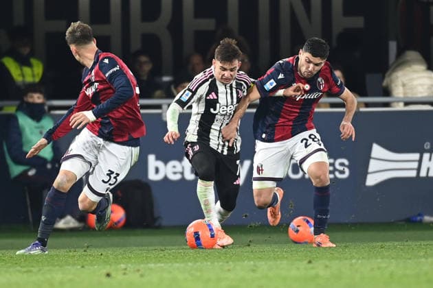 Conceicao Francisco (Juventus Fc) in action during Bologna FC vs Juventus FC, Italian soccer Serie A match in Bologna, Italy, December 14 2025  Copyright: xGianlucaxRicci IPAxSportx xipa-agency.netx xx IPA_69176814 IPA_Agency_IPA69176814