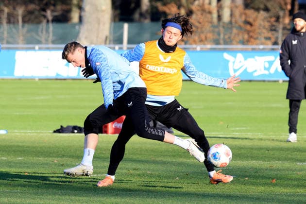 DEU, DFL, 2 FBL Hertha BSC, Training, 15 12 2025, Sportforum, Berlin, DEU, DFL, 2 FBL Hertha BSC, Training, im Bild Fabian Reese Hertha BSC Berlin 11 , Julian Eitschberger Hertha BSC Berlin 2 DFL regulations prohibit any use of Photographs as image sequences and or quasi video nordphotoxGmbHx xEngler nph00076