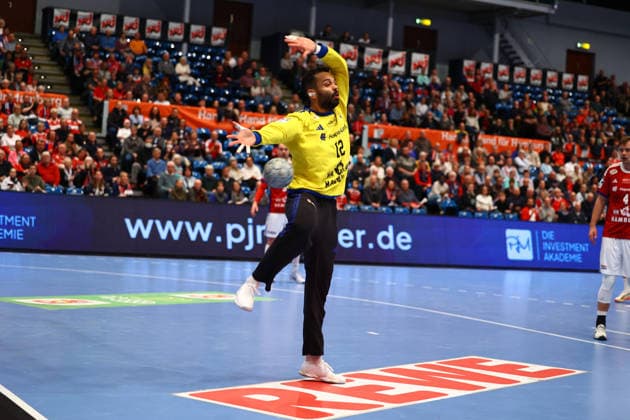 Handball I Men I Season 2025 2026 I Bundesliga I 17 Matchday I HSV Hamburg GWD Minden I 14 12 2025 Mohamed Essam Moustafa El Tayar 12, HSV Hamburg Hamburg Alsterdorfer Sporthalle Hamburg Germany Copyright: xLobeca RalfxHomburgx