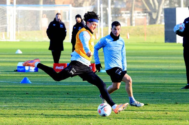 DEU, DFL, 2 FBL Hertha BSC, Training, 15 12 2025, Sportforum, Berlin, DEU, DFL, 2 FBL Hertha BSC, Training, im Bild Fabian Reese Hertha BSC Berlin 11 , Diego Demme Hertha BSC Berlin 6 DFL regulations prohibit any use of Photographs as image sequences and or quasi video nordphotoxGmbHx xEngler nph00076