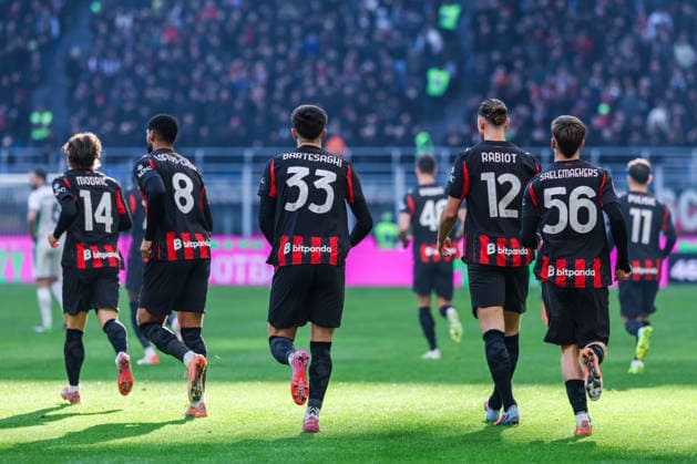 AC Milan vs US Sassuolo Serie A 2025 26 14 12 2025 Davide Bartesaghi of AC Milan celebrates with his teammates after scoring a goal during Serie A 2025 26 football match between AC Milan and US Sassuolo at San Siro Stadium in Milan Copyright: xBEAUTIFULxSPORTS Carabellix