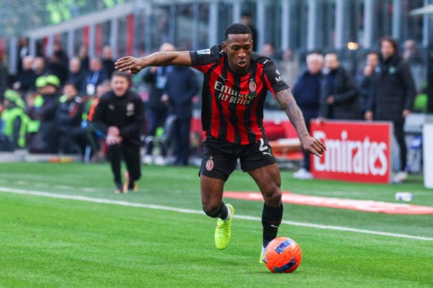 Pervis Josue Estupinan Tenorio of AC Milan seen in action during Serie A 2025 26 football match between AC Milan and US Sassuolo at San Siro Stadium in Milan  Copyright: xFabrizioxCarabelli IPAxSportx xipa-agency.netx xx IPA_69186012 IPA_Agency_IPA69186012