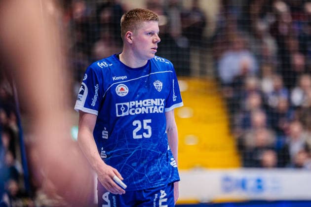 Niels Gerardus Versteijnen TBV Lemgo Lippe, 25 GER, TBV Lemgo Lippe vs THW Kiel, Handball, 1 Bundesliga, 17 Matchday, Season 2025 2026, 14 12 2025 GER, TBV Lemgo Lippe vs THW Kiel, Handball, 1 Bundesliga, 17 Matchday, Season 2025 2026, 14 12 2025 Lemgo Copyright: xEibner-Pressefoto JanxRollingerx EP_JSK