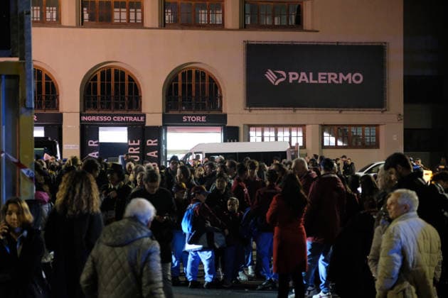 The Olympic Torch arrives in Palermo during the Olympic Torch Relay for the Olympic Winter games, Winterspiele,Spiele, Summer games Milano Cortina 2026 in Palermo, Italy, on 15 December 2025; in the photo: Crowd at the Renzo Barbera stadium  Copyright: xFedericoxSerra IPAxSportx xipa-agency.netx xx IPA_69192751 IPA_Agency_IPA69192751