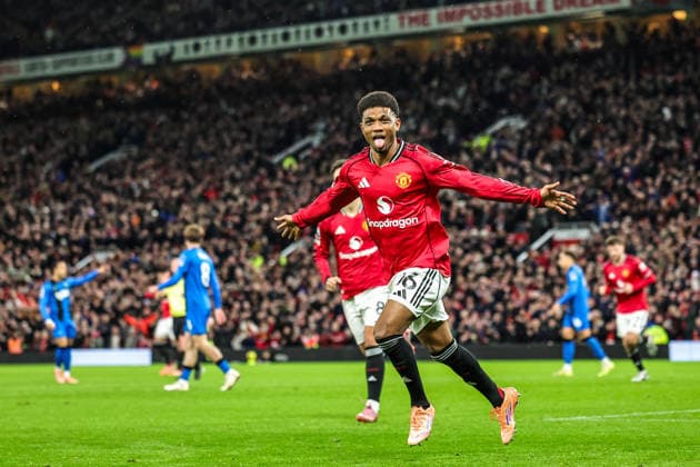 Premier League Manchester United, ManU v Bournemouth Amad Diallo of Manchester Untied celebrates his goal to make it 1-0 during the Premier League match Manchester United vs Bournemouth at Old Trafford, Manchester, United Kingdom, 15th December 2025 (Photo by Mark Cosgrove News Images) Manchester Old Trafford Greater Manchester United Kingdom Copyright: xMarkxCosgrove NewsxImagesx