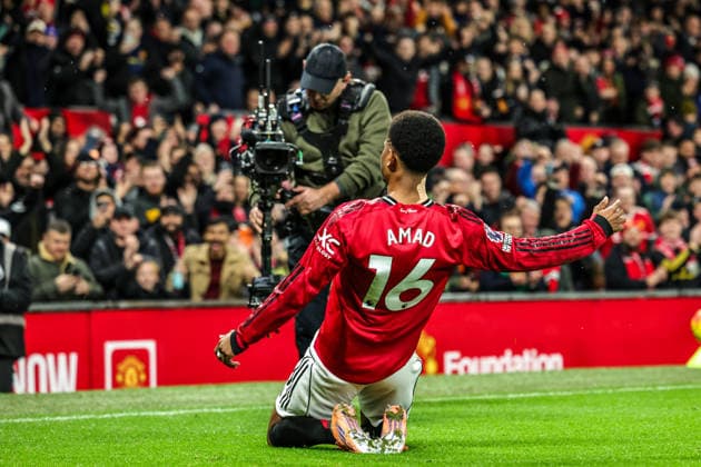Premier League Manchester United, ManU v Bournemouth Amad Diallo of Manchester Untied celebrates his goal to make it 1-0 during the Premier League match Manchester United vs Bournemouth at Old Trafford, Manchester, United Kingdom, 15th December 2025 (Photo by Mark Cosgrove News Images) Manchester Old Trafford Greater Manchester United Kingdom Copyright: xMarkxCosgrove NewsxImagesx