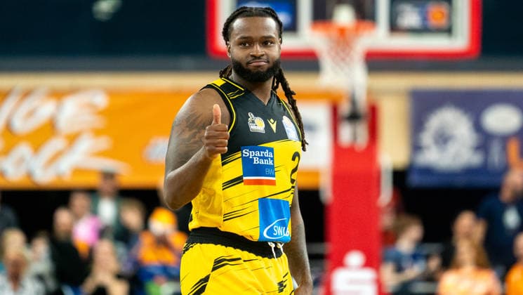 15 12 2025, Basketball, Men, easy credit BBL, easy credit Bundesliga, BBL, Bundesliga, 10 Matchday, Rostock Seawolves MHP Riesen Ludwigsburg Traveon Buchanan MHP Riesen Ludwigsburg is satisfied Rostock Stadthalle Mecklenburg Vorpommern Germany