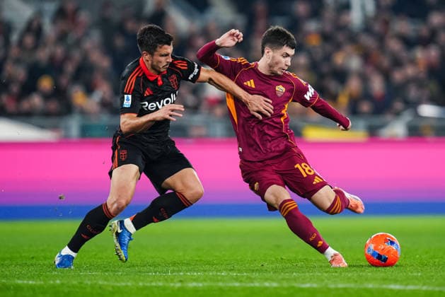 AS Roma v Como 1907 - Serie A Enilive Matias Soule of AS Roma during the Serie A Enilive match between AS Roma and Como 1907 at Stadio Olimpico on December 15, 2025 in Rome, Italy. Rome Stadio Olimpico Lazio Italy Copyright: xGiuseppexMaffiax 251215_SerieA_Roma-Como_02943
