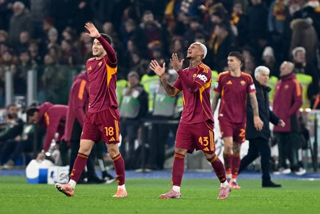 Foto IPP Cavaliere Emiliano. Roma 15 12 2025 Calcio Campionato Serie A 2025-2026. Roma - Como. Nella foto: esulta per il gol Wesley. Italy Photo Press - World Copyright italy ITALY  Copyright: xR4924_italyphotopressx