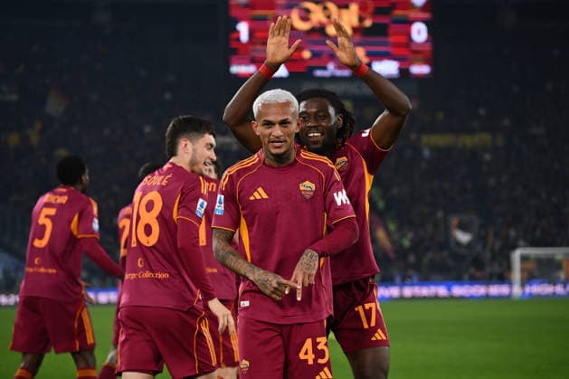 Wesley of A.S. Roma celebrates after scoring the goal of 1-0 during the 15th day of the Serie A Championship between A.S. Roma and Como 1907 at the Olympic Stadium on December 15, 2025 in Rome, Italy.  Copyright: xDomenicoxCippitelli IPAxSportx xipa-agency.netx xx IPA_69196821 IPA_Agency_IPA69196821