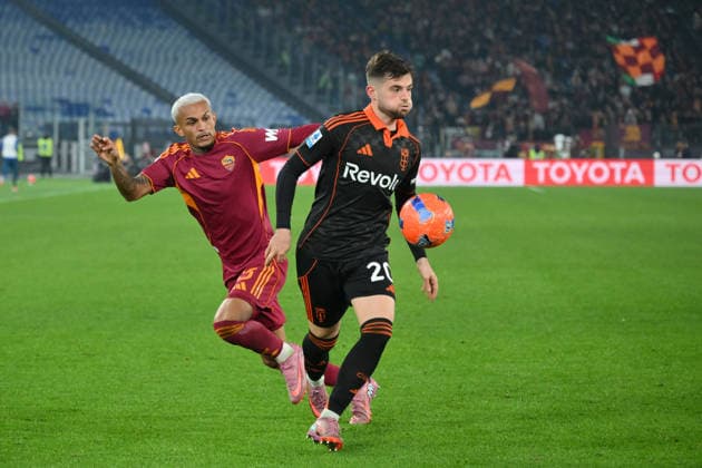Wesley of AS Roma celebrates after scoring goal in the 61th minute for 1-0 during the match of 15th day of the Serie A Championship between A.S.Roma and Como 1907 at the Olimpico Stadium on Dec 15, 2025 in Rome, Italy. during AS Roma vs Como 1907, Italian soccer Serie A match in Rome, Italy, December 15 2025  Copyright: xRobertoxRamaccia IPAxSportx xipa-agency.netx xx IPA_69197054 IPA_Agency_IPA69197054