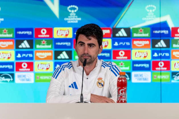 December 16, 2025, Madrid, Madrid, Spain: Pre-match press conference, PK, Pressekonferenz for the Women s Champions League match between REAL MADRID WOMEN Vs. FOOTBALL CLUB TWENTE, coach PAU MARC QUESADA. december 16, 2025, Valdebebas, Madrid, Spain. Madrid Spain - ZUMAc312 20251216_zsp_c312_016 Copyright: xOscarxManuelxSanchezx