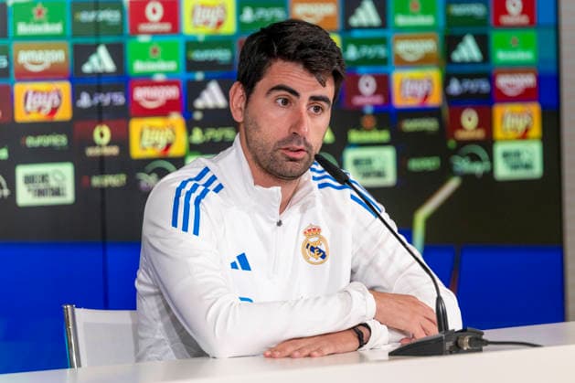 December 16, 2025, Madrid, Madrid, Spain: Pre-match press conference, PK, Pressekonferenz for the Women s Champions League match between REAL MADRID WOMEN Vs. FOOTBALL CLUB TWENTE, coach PAU MARC QUESADA. december 16, 2025, Valdebebas, Madrid, Spain. Madrid Spain - ZUMAc312 20251216_zsp_c312_022 Copyright: xOscarxManuelxSanchezx