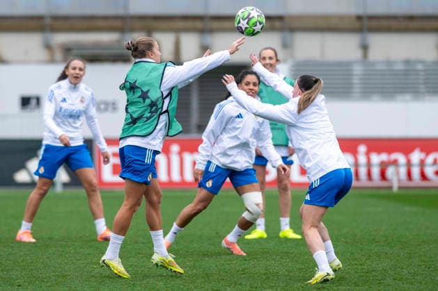 December 16, 2025, Madrid, Madrid, Spain: Real Madrid players in accion during training prior to the Women s Champions League match between REAL MADRID WOMEN and FOOTBALL CLUB TWENTE. December 16, 2025, Valdebebas, Madrid, Spain. Madrid Spain - ZUMAc312 20251216_zsp_c312_127 Copyright: xOscarxManuelxSanchezx