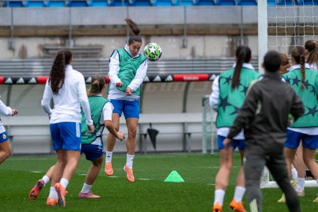 December 16, 2025, Madrid, Madrid, Spain: Real Madrid players in accion during training prior to the Women s Champions League match between REAL MADRID WOMEN and FOOTBALL CLUB TWENTE. December 16, 2025, Valdebebas, Madrid, Spain. Madrid Spain - ZUMAc312 20251216_zsp_c312_130 Copyright: xOscarxManuelxSanchezx