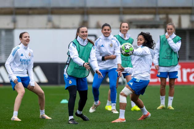 December 16, 2025, Madrid, Madrid, Spain: Real Madrid players in accion during training prior to the Women s Champions League match between REAL MADRID WOMEN and FOOTBALL CLUB TWENTE. December 16, 2025, Valdebebas, Madrid, Spain. Madrid Spain - ZUMAc312 20251216_zsp_c312_136 Copyright: xOscarxManuelxSanchezx
