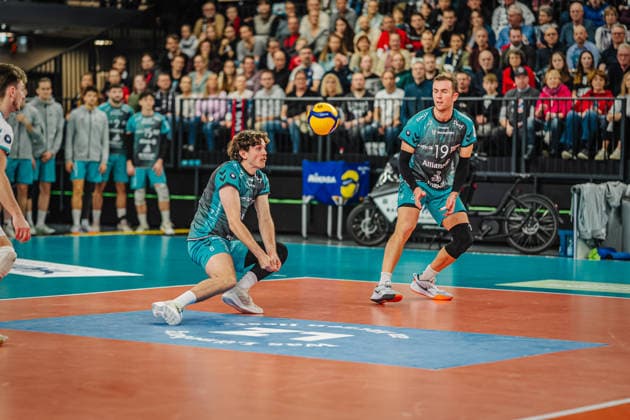 Volleyball mens season 2025 2026 Zoi DVV Cup semi-final SVG Lüneburg vs SWD powervolleys Düren 16 12 2025 Robin Baghdaday 8 SWD powervolleys Düren on reception
