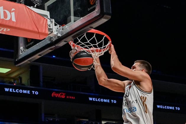 Dubai Basketball v Maccabi Tel Aviv - EuroLegaue DUBAI, UAE - DECEMBER 16: Filip Petrusev of Dubai Basketball in action during EuroLegaue basketball match between Dubai Basketball and Maccabi Tel Aviv at Coca-Cola Arena in Dubai, United Arab Emirates on December 16, 2025. Waleed Zein Anadolu Dubai United Arab Emirates. Editorial use only. Please get in touch for any other usage.  Copyright: x2025xAnadoluxWaleedxZeinx